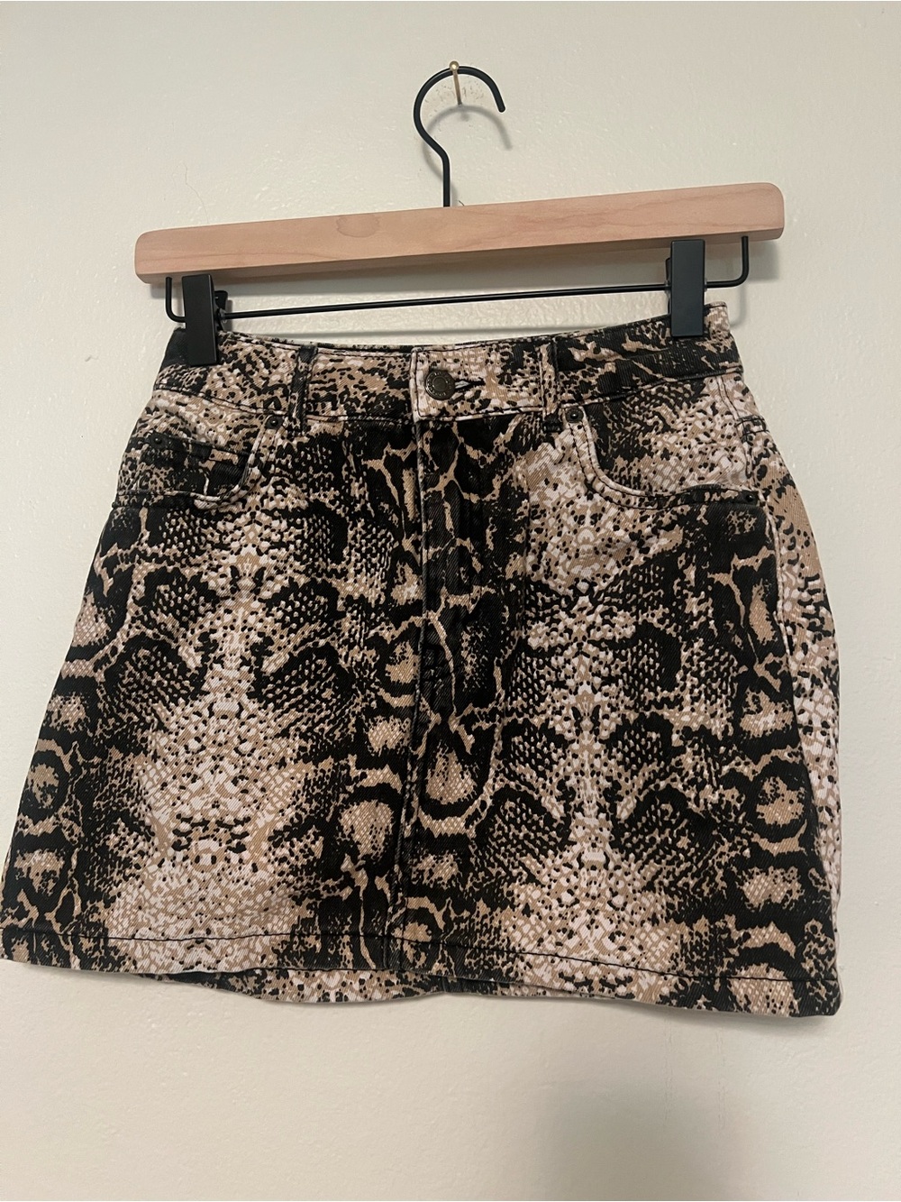 Topshop Snake-Print Mini Skirt in Beige & Black